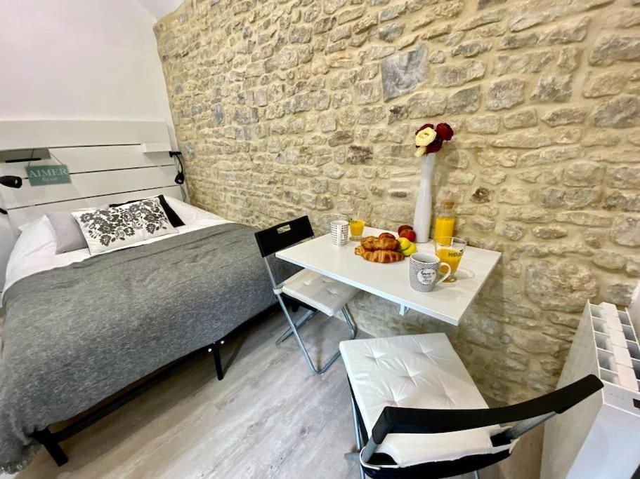 Bed In The City - Appart'Hotel - Historical Center 바이외 외부 사진